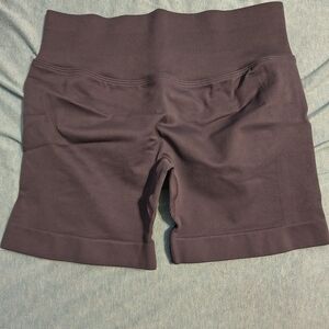 High-Waist Seamless Bike Shorts — Deep Plum